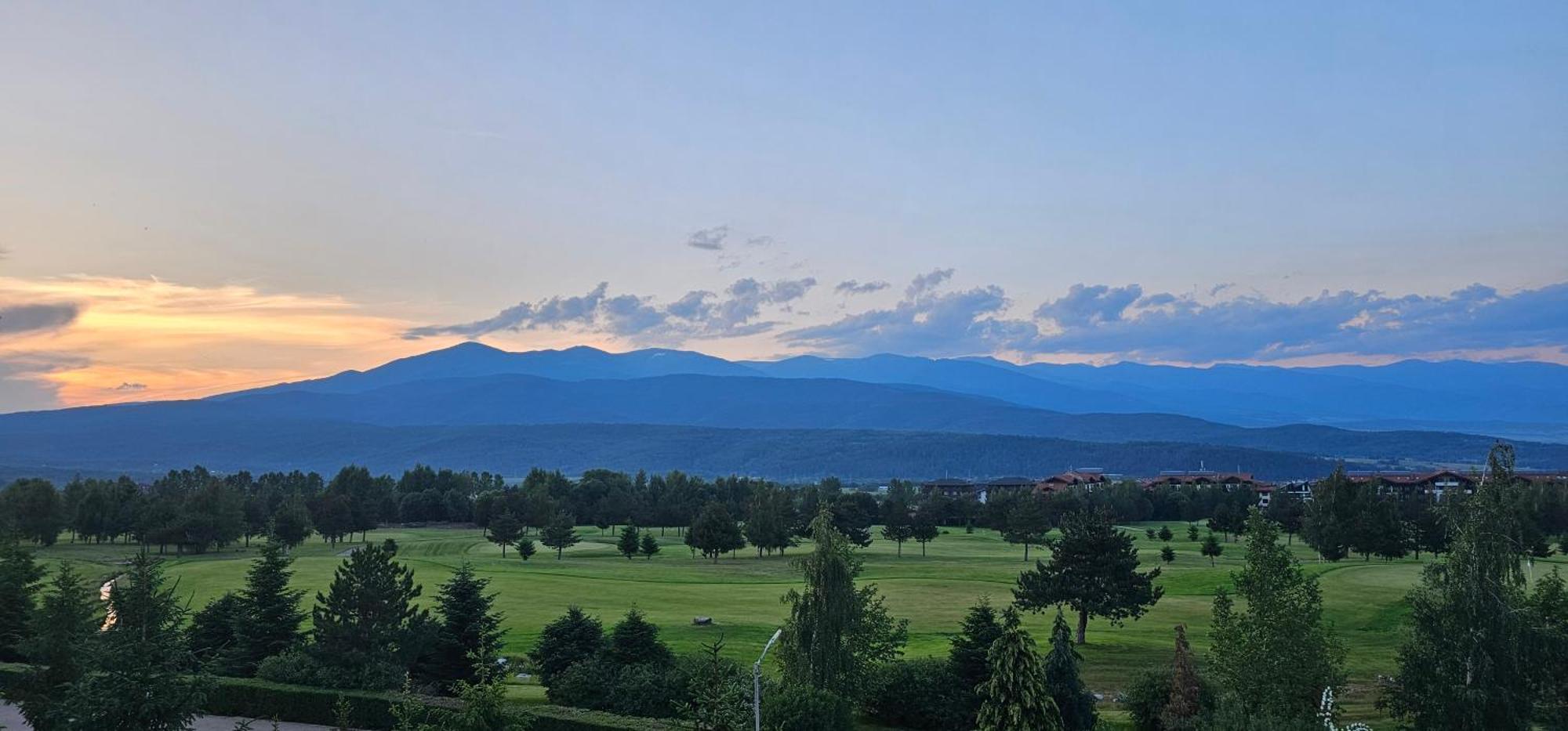 Green Peaks Suite In Pirin Golf & County Club Разлог Екстер'єр фото